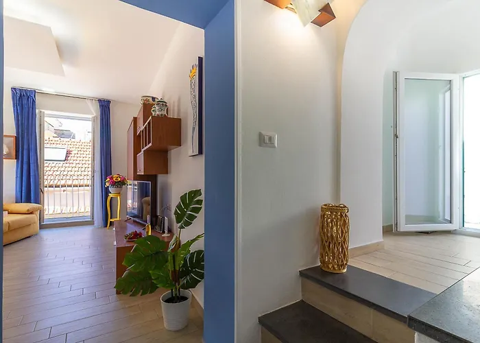 Apartman Vivaldo Accademia - Boutique Penthouse In The Heart Of Sorrento