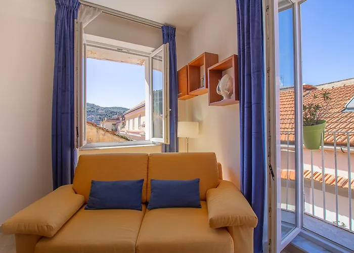 Lägenhet Vivaldo Accademia - Boutique Penthouse In The Heart Of Sorrento
