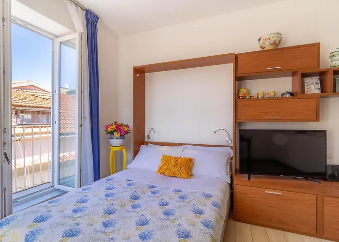 Vivaldo Accademia - Boutique Penthouse In The Heart Of Sorrento