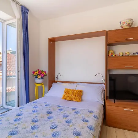 Vivaldo Accademia - Boutique Penthouse In The Heart Of Sorrente